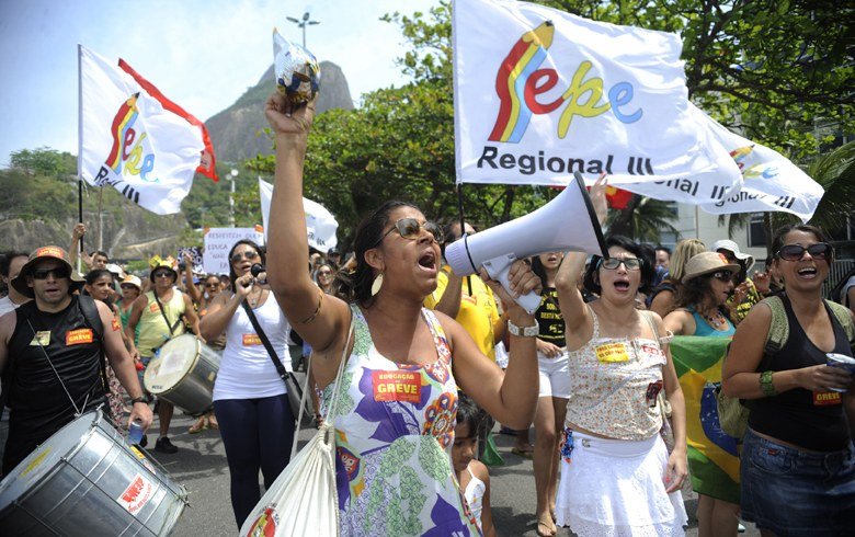 Fusão do piso nacional e a progressão dos profissionais na carreira do magistério no Rio de Janeiro