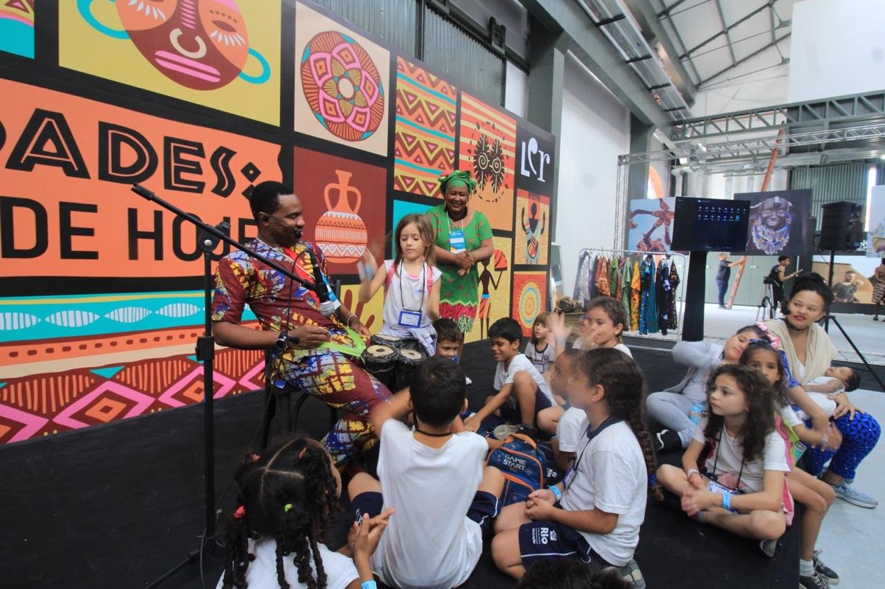 Espaço Africanidades traz ao Rio, autores estrangeiros ao Festival do Leitor e discute a agenda do Dia do Imigrante